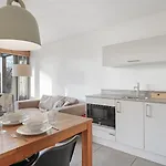Deluxe | 2 Pers. Landzijde Apartment Ouddorp