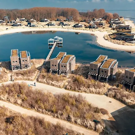 Deluxe | 2 Pers. Landzijde Ouddorp